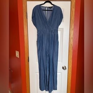Lulu’s wide leg Blue Denim Jumpsuit
